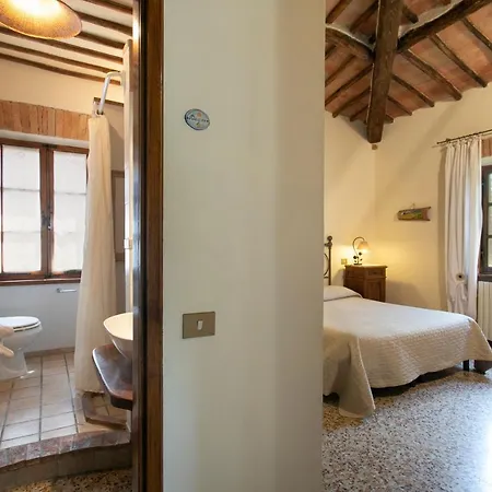Agriturismo Poggio Salvi Bauernhof