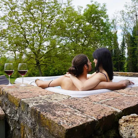 Agriturismo Poggio Salvi Bauernhof *